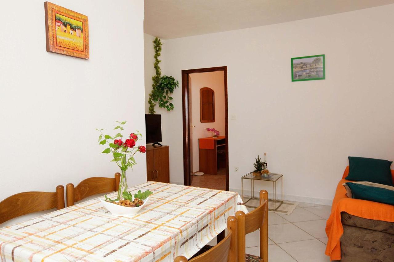 Apartmani Doro Вела-Лука Экстерьер фото